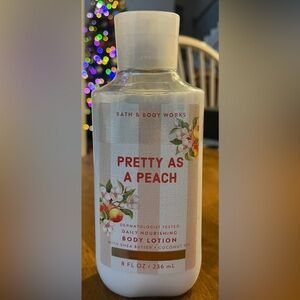 Bath & Body Works Pretty as a Peach Body Lotion Full Size New with Tags